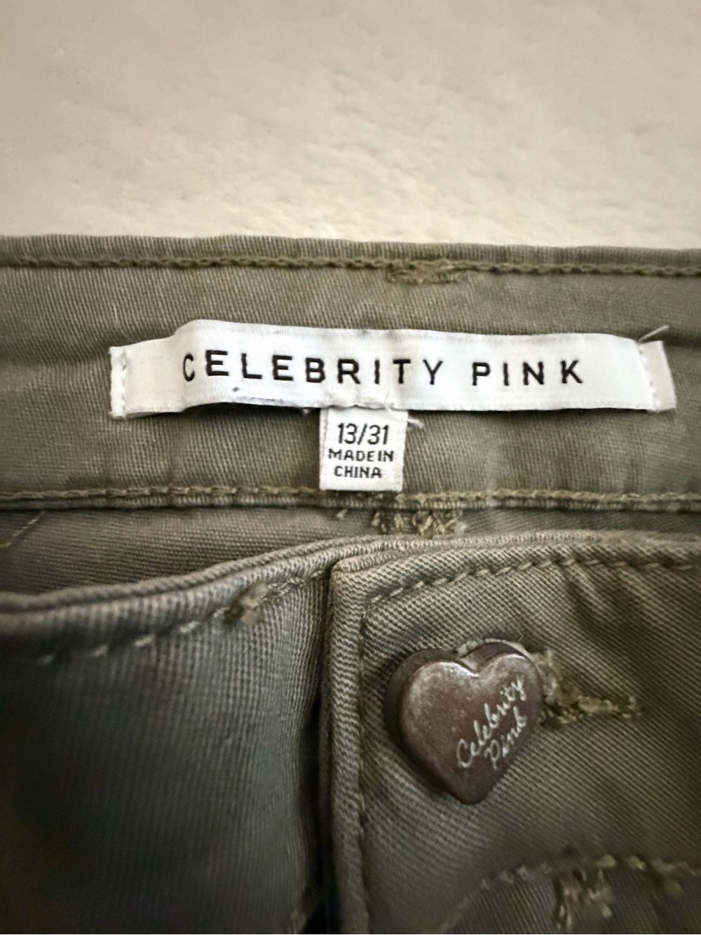 Celebrity Pink Wide Leg Olive Cotton Cargo Pants, Size 13/31 - Picture 6 of 14